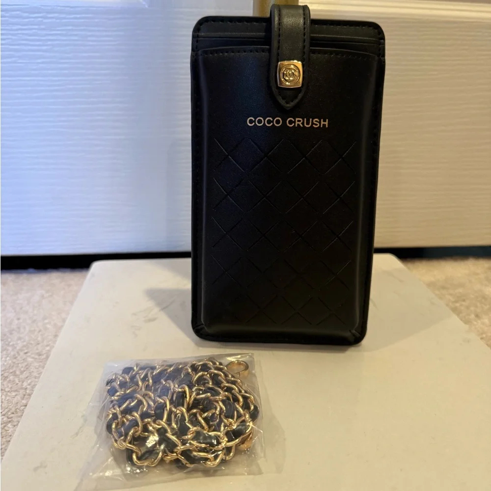 GWP Coco Crush Black Vegan Leather Smart Phone Holder with Classic Chain Strap